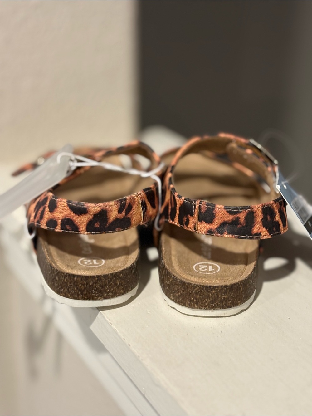New- Cat & Jack Reagan Footbed Sandals Brown Leopard Print Little Girl Sz 12 - Picture 4 of 6